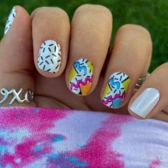 (Retired) Retro Pop Collection | Color Street Nail Strips - Picture 6 of 10